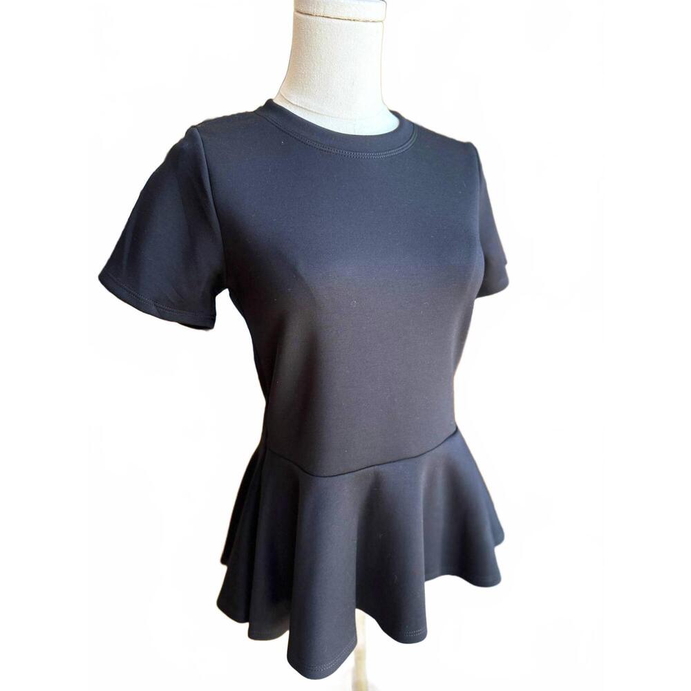 NEW KLD. SIGNATURE women's peplum short sleeve scuba top in black